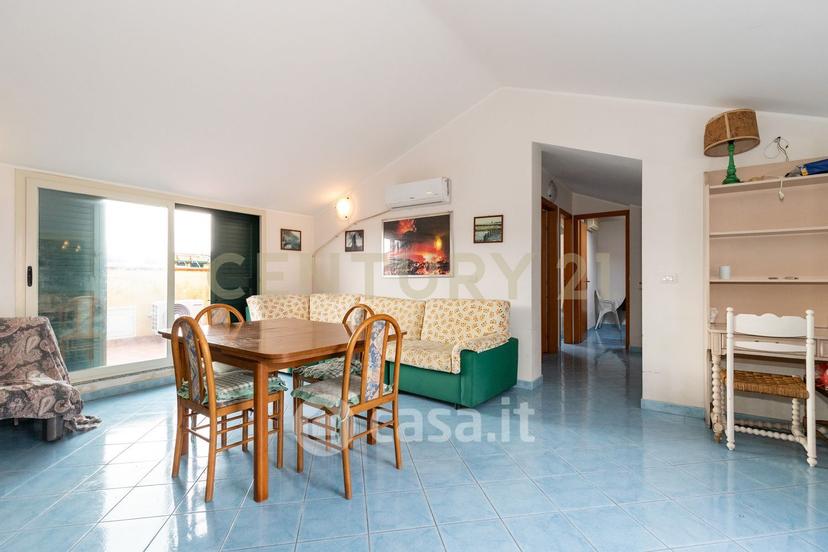 Quadrilocale in Via Spiaggia 39 — foto 21 di 106