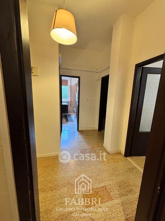 Stanza in Via Lucrezia Aguiari — foto 24 di 33