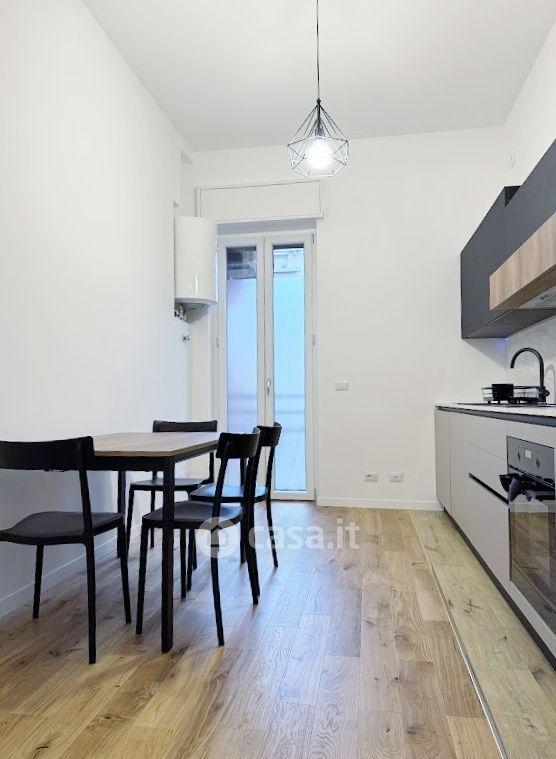 Trilocale in Via Fratelli Cairoli 6 — foto 2 di 20