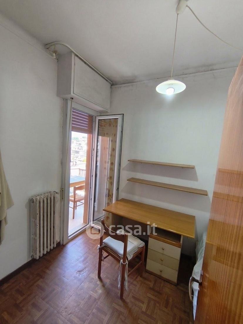 Stanza in Via Gino Tommasi — foto 5 di 10