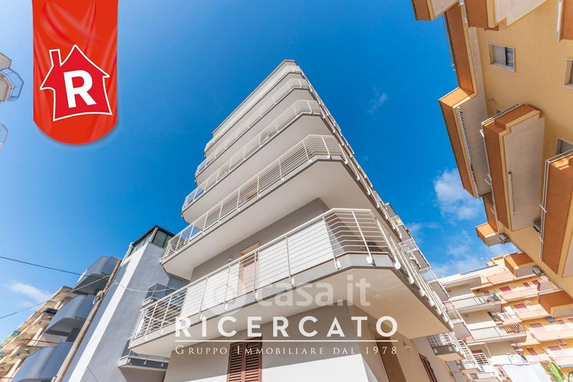 Quadrilocale in Via Francesco Petrarca 11 — foto 7 di 52