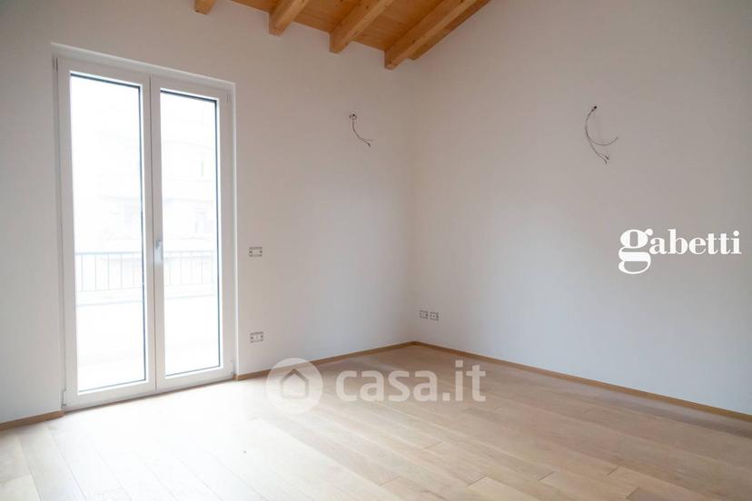 Villa in Via Fratelli Bandiera — foto 15 di 52