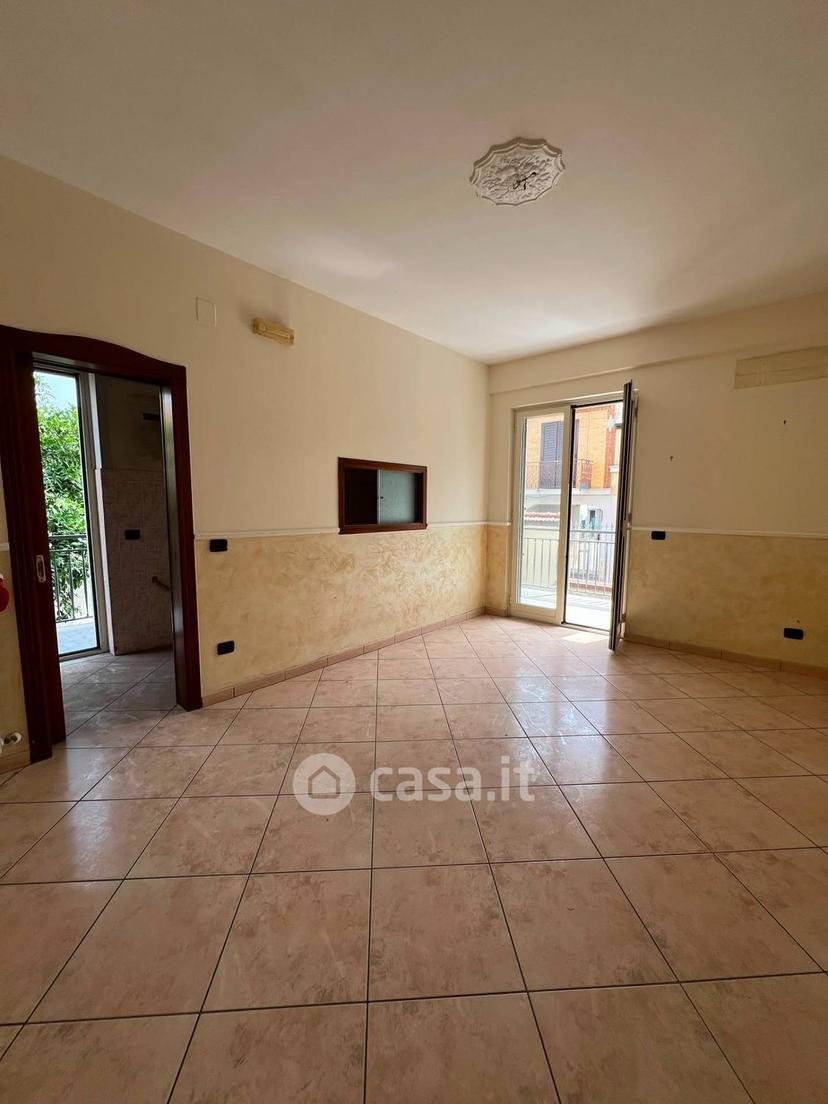 Quadrilocale in Via Vincenzo Bellini 7 — foto 3 di 12