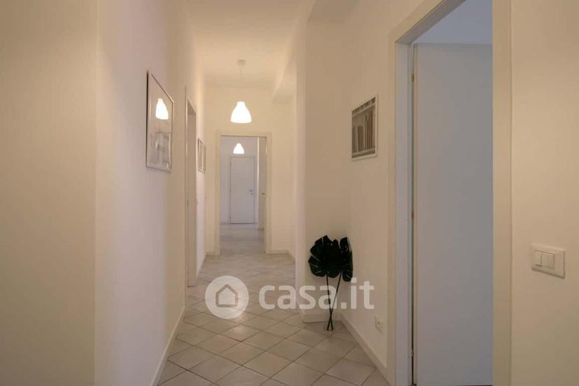 Stanza in Via Alessandro Manzoni 22 — foto 14 di 21