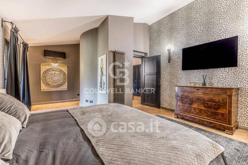Villa in Strada Cassia Sud — foto 23 di 77