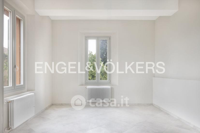 Villa in Via Statale 276 — foto 6 di 40