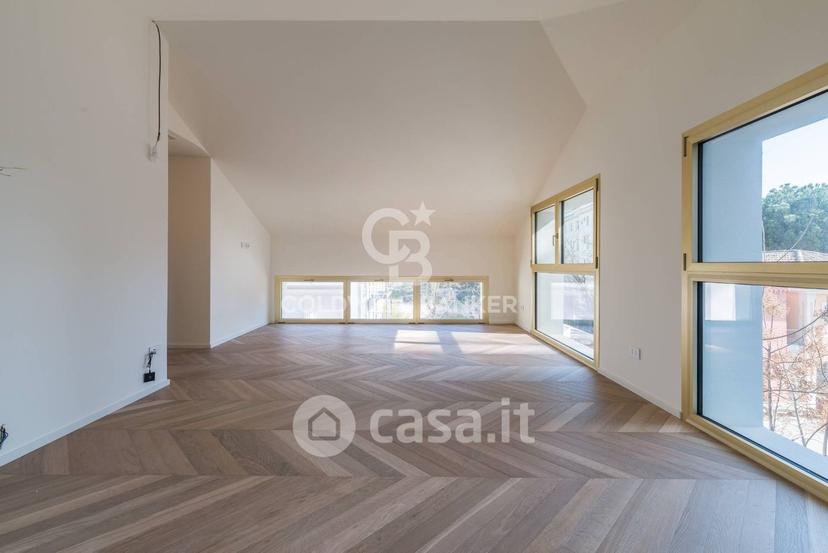 Trilocale in Via Antonio Gramsci 34 — foto 16 di 24