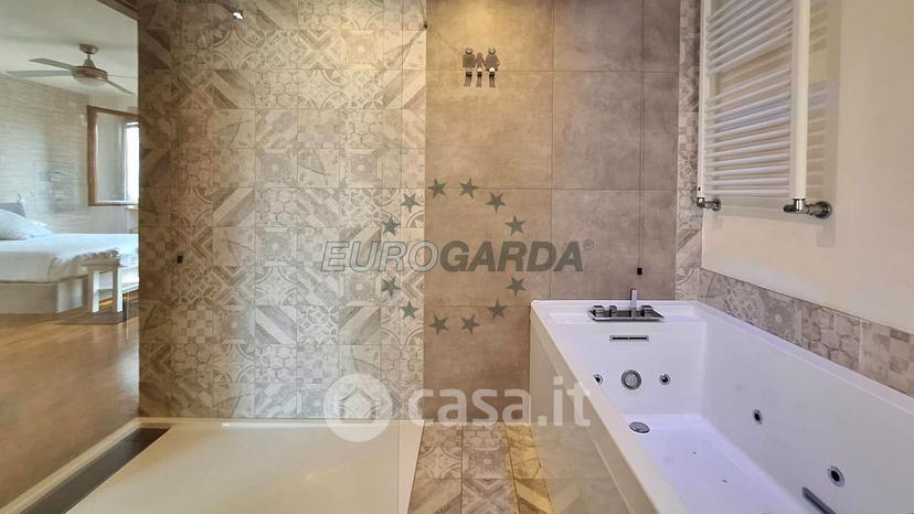 Villa in Via Dosso 10 — foto 15 di 60