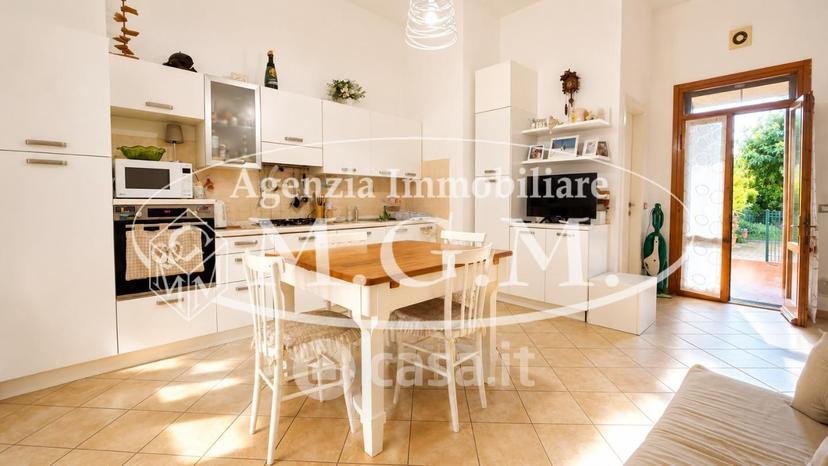 Quadrilocale in Via Fratelli Rosselli — foto 2 di 43