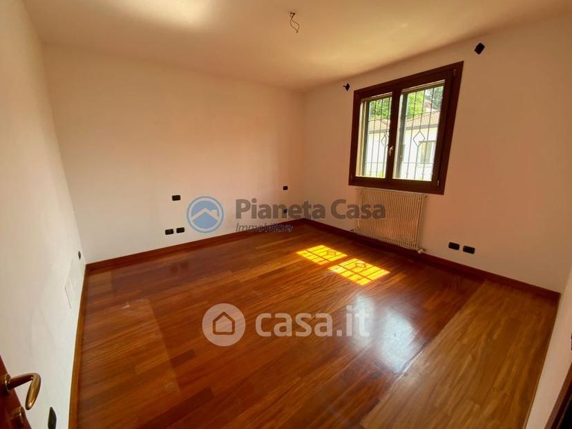 Villa in Via Antonio Simeone Sografi 11 — foto 21 di 33