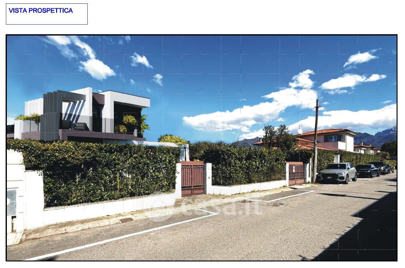 Villa in Via Piave 44