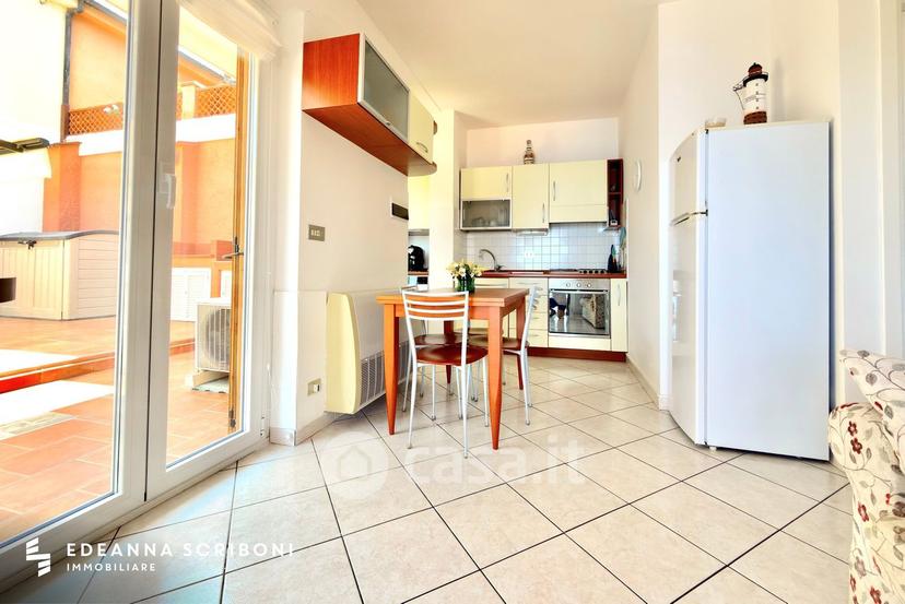 Trilocale in Via Aurelia 111 — foto 11 di 38