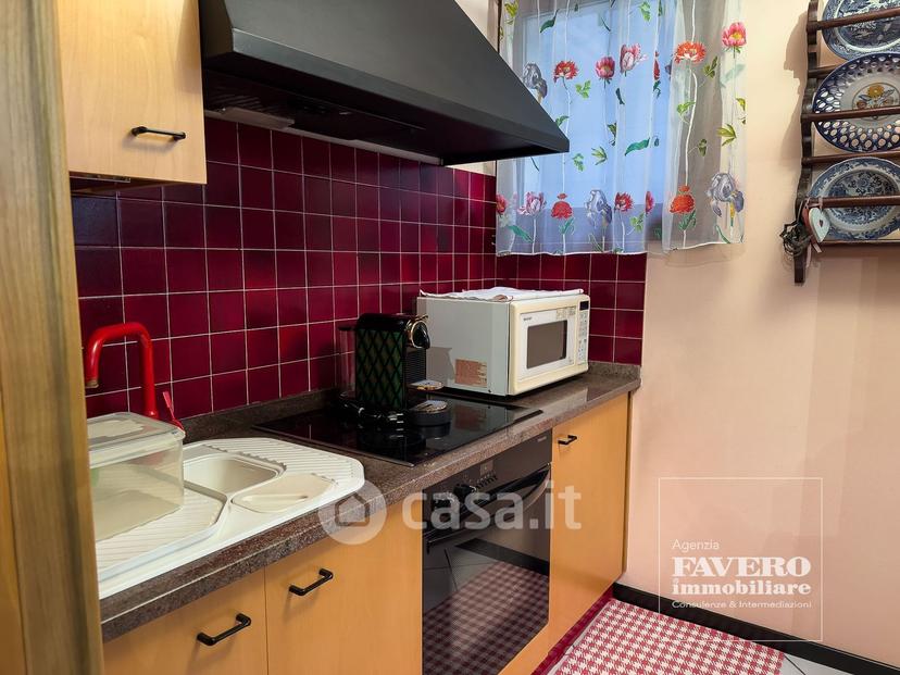 Villa in Piazza G. Marconi 28 — foto 12 di 54