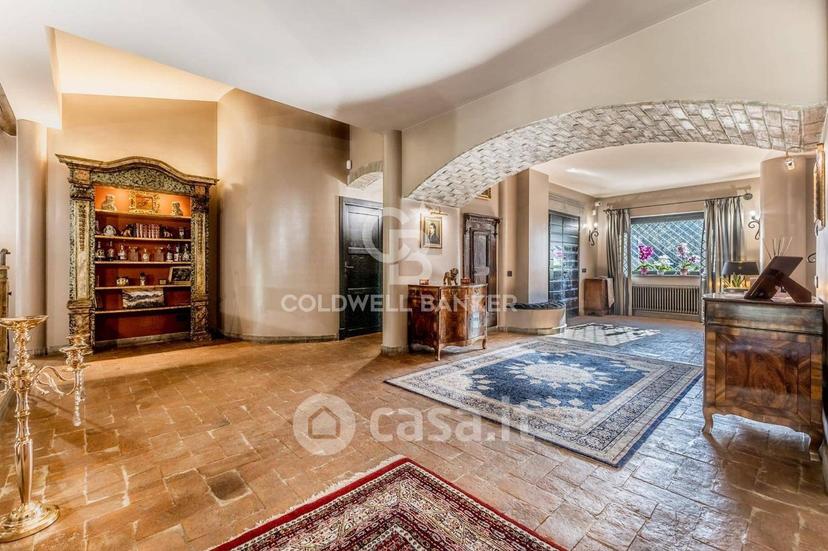Villa in Strada Cassia Sud — foto 66 di 77
