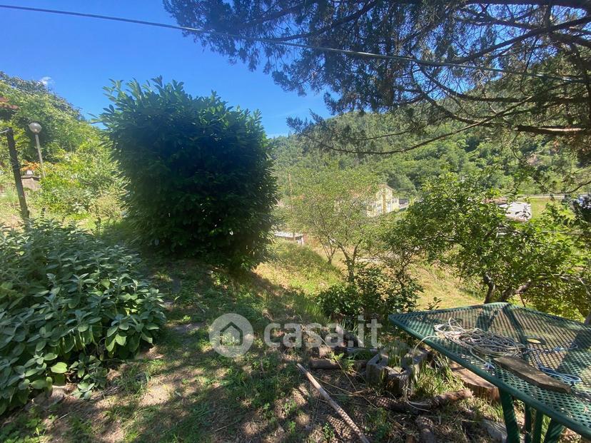 Villa in Via Brigate Partigiane 1 — foto 2 di 32