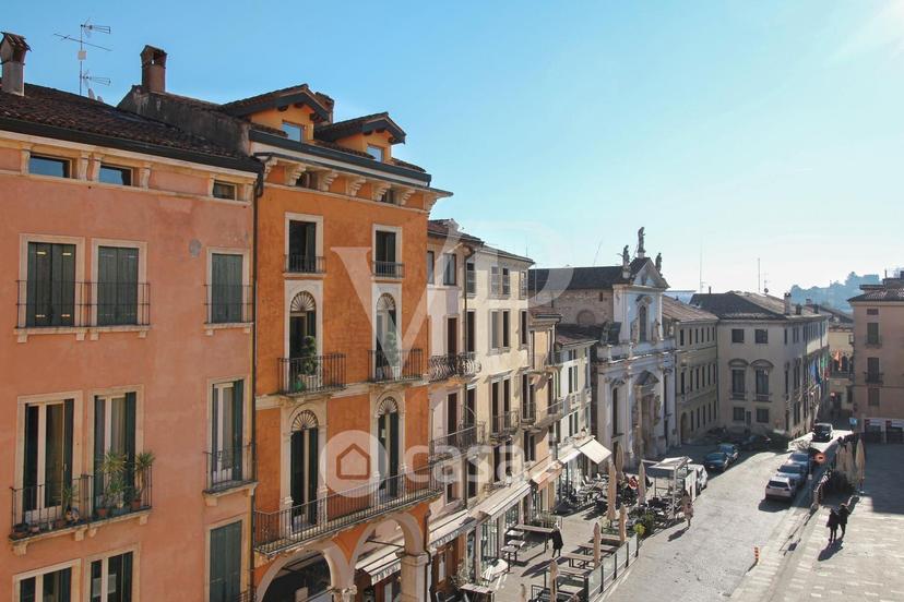 Trilocale in Piazza della Biade — foto 8 di 16