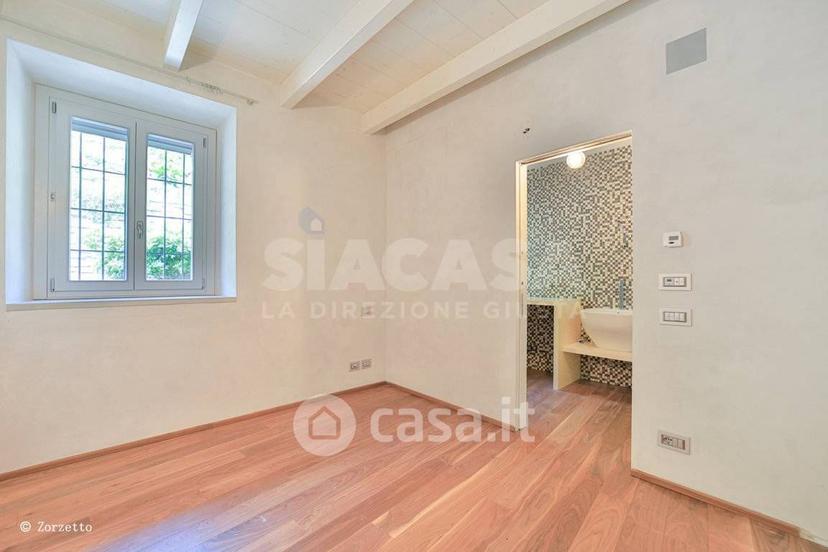 Villa in Via Belvedere 37 — foto 44 di 95