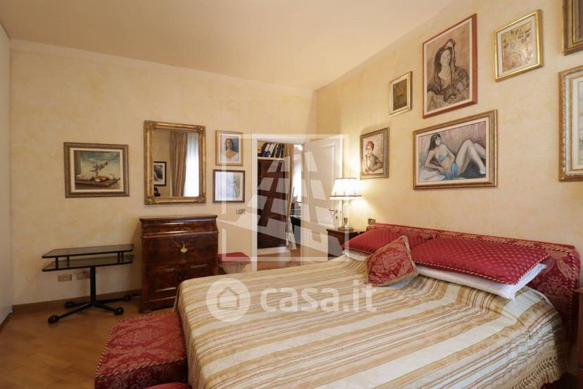 Quadrilocale in Via dei Due Gobbi 10 — foto 12 di 36