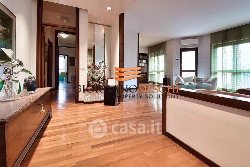 Appartamento in Via A. Villa 20 — foto 19 di 53