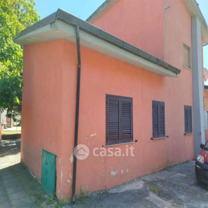 Quadrilocale in Contrada Isca 30 — foto 12 di 34