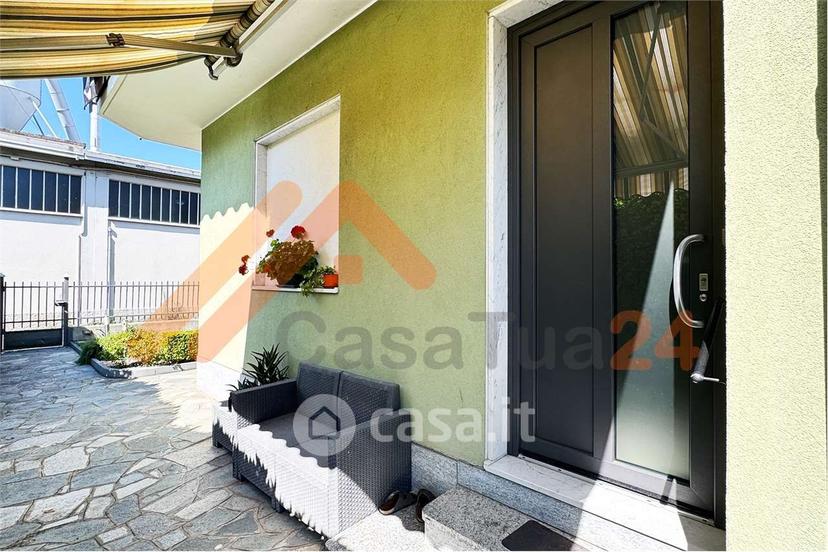 Trilocale in Via Sandro Pertini 4 — foto 29 di 30