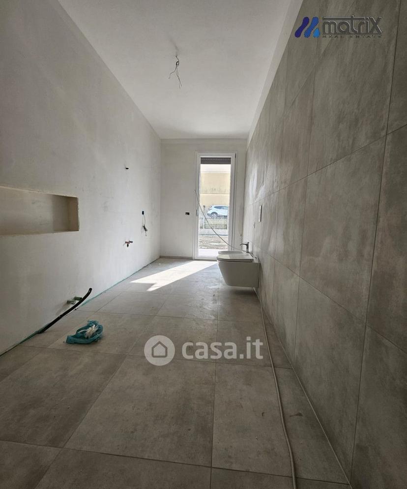 Appartamento in Via Argine Sinistro — foto 10 di 34