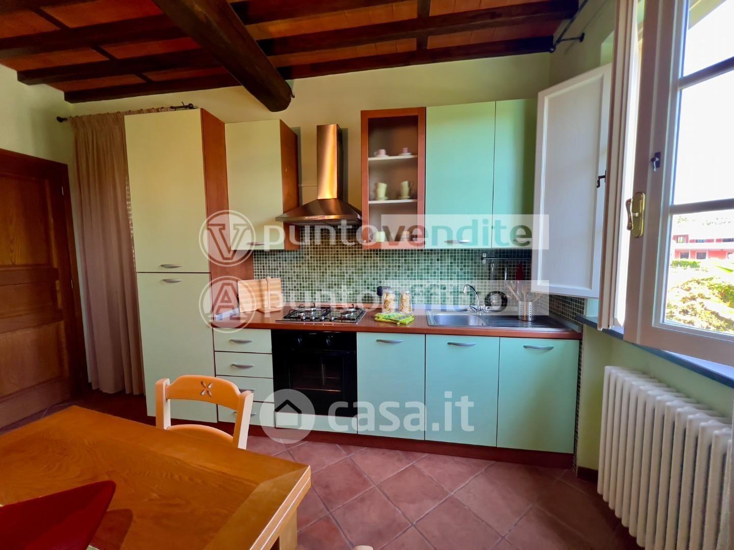 Bilocale in Via dei Boschi 100