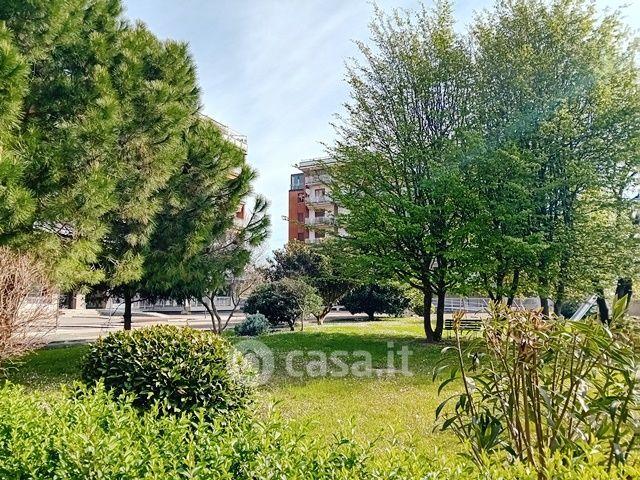 Trilocale in Via della Liberazione 11 — foto 14 di 38
