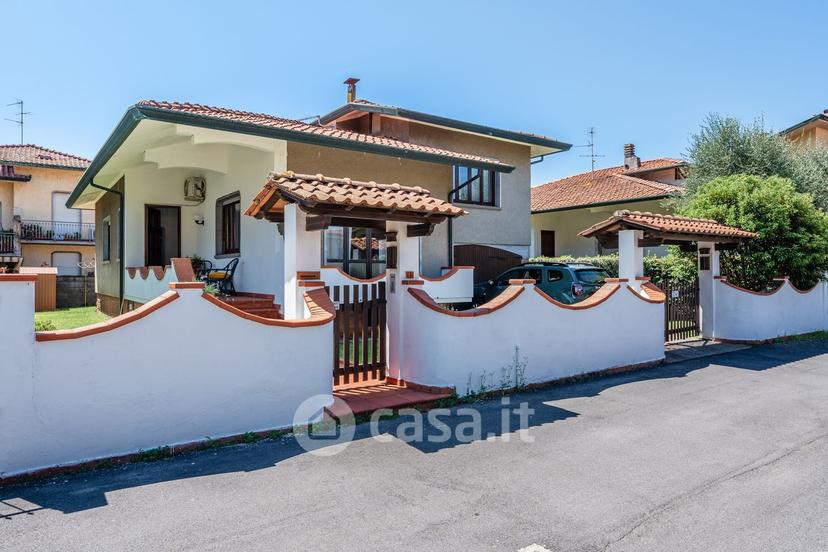Villa in Via degli Ontani 48 — foto 18 di 34