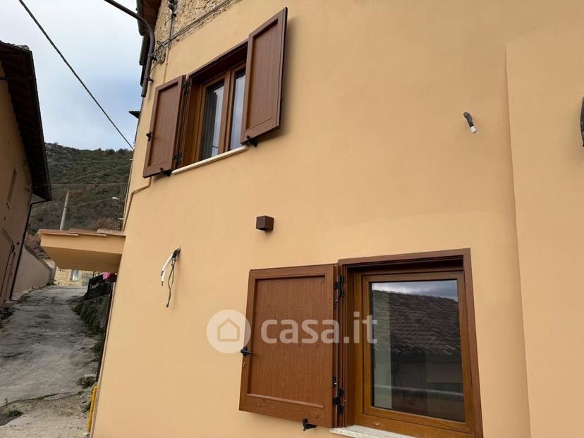 Trilocale in Via Centrale 39 — foto 10 di 22