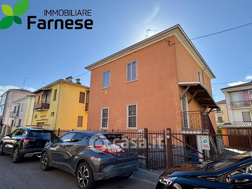 Villa in Via Carlo Uttini 11 — foto 10 di 31