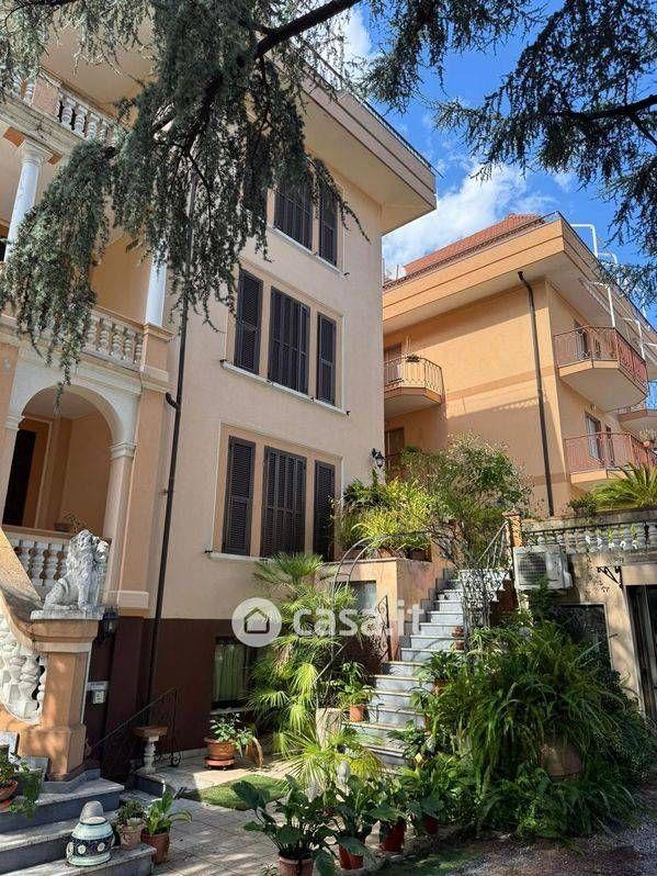Trilocale in Viale Martiri della Libertà — foto 11 di 28