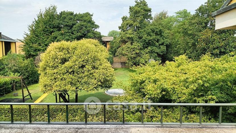Appartamento in Via Ugo Foscolo 12 — foto 33 di 57