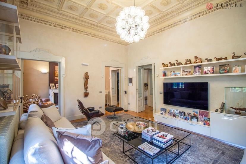 Villa in Corso XX Settembre 50 — foto 3 di 47