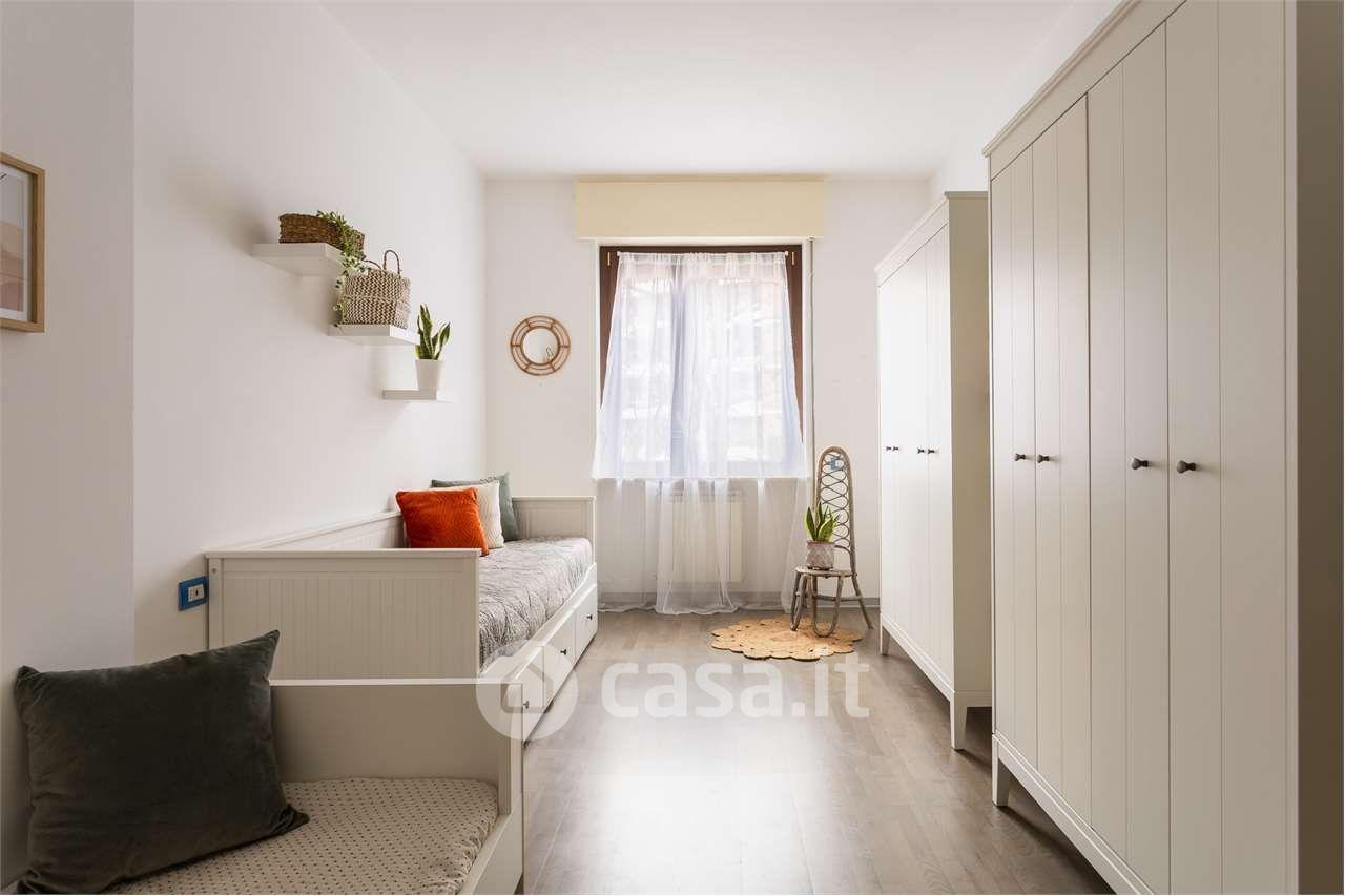Trilocale in Via Alessandro Manzoni 21
