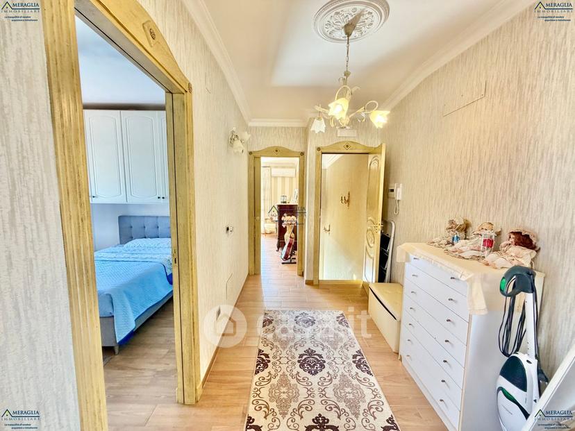 Villa in Via Vittorio Emanuele 129 — foto 10 di 32