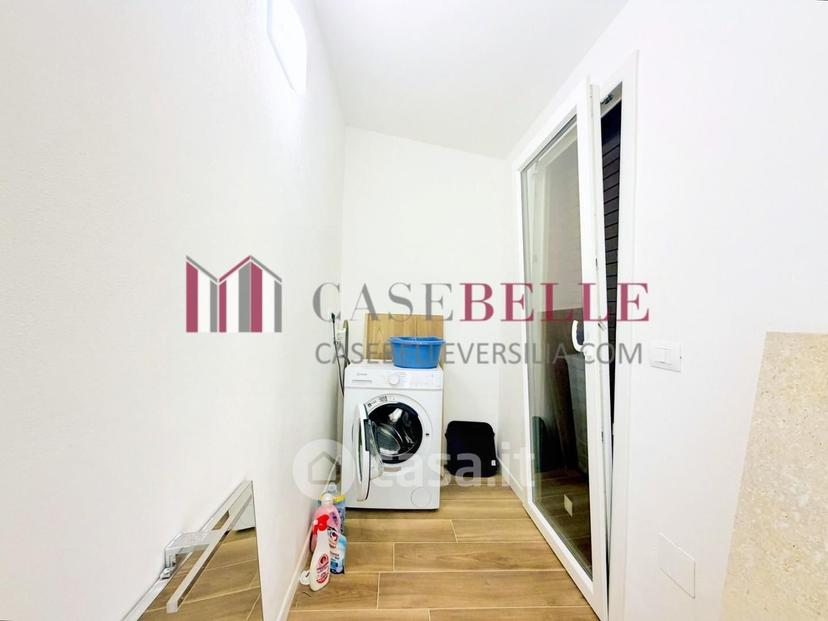 Trilocale in Via Umberto Giordano 55041 — foto 14 di 33