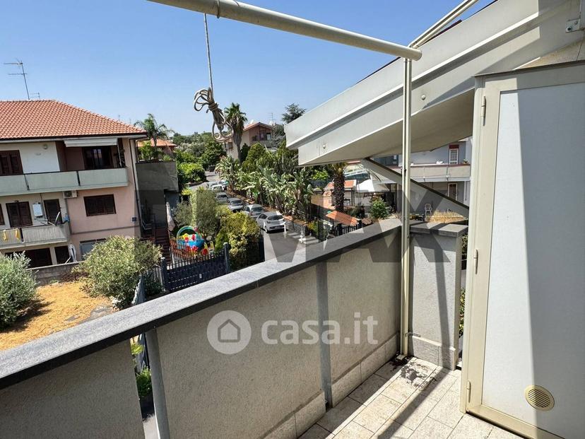 Trilocale in Via Duca degli Abruzzi 46 — foto 2 di 35