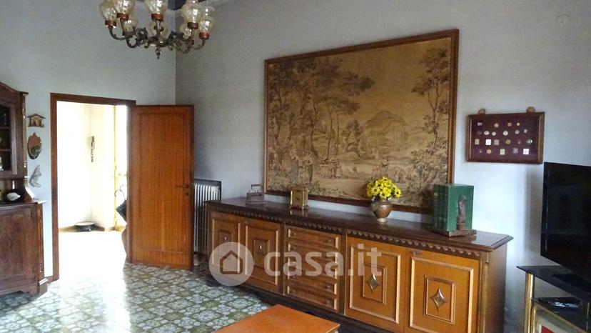 Villa in Via F. Caracciolo — foto 9 di 37