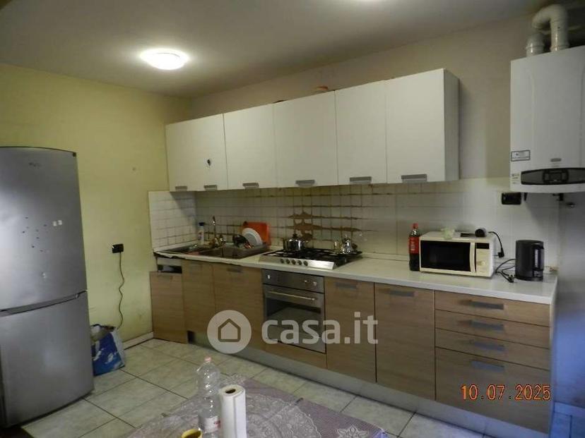 Trilocale in Largo G. Garibaldi 2 — foto 8 di 18
