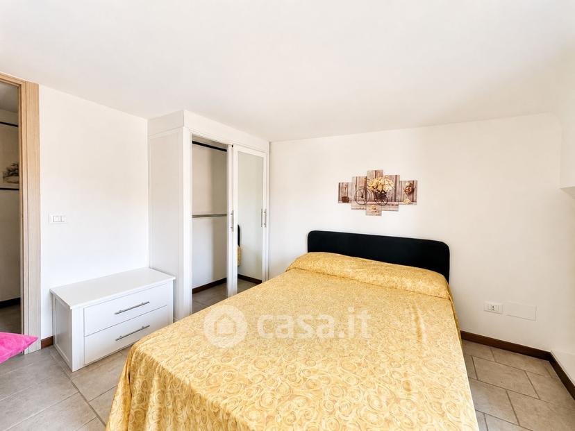 Stanza in Via Maestra 4 — foto 8 di 17