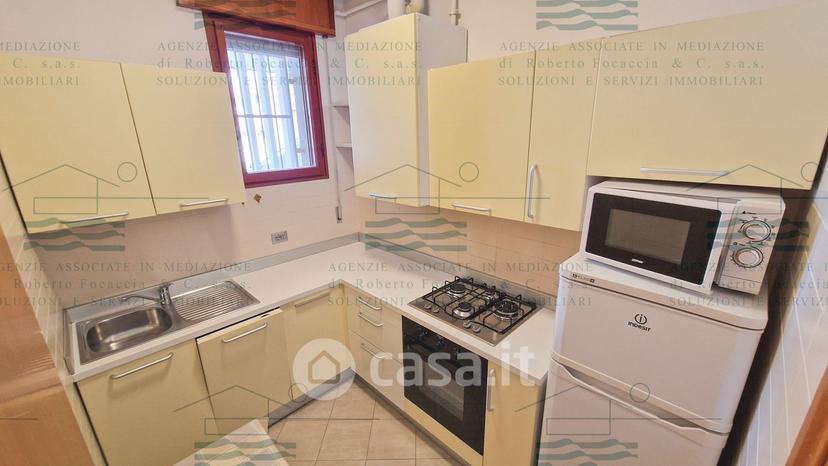 Quadrilocale in Via X Traversa 20 -a — foto 8 di 35