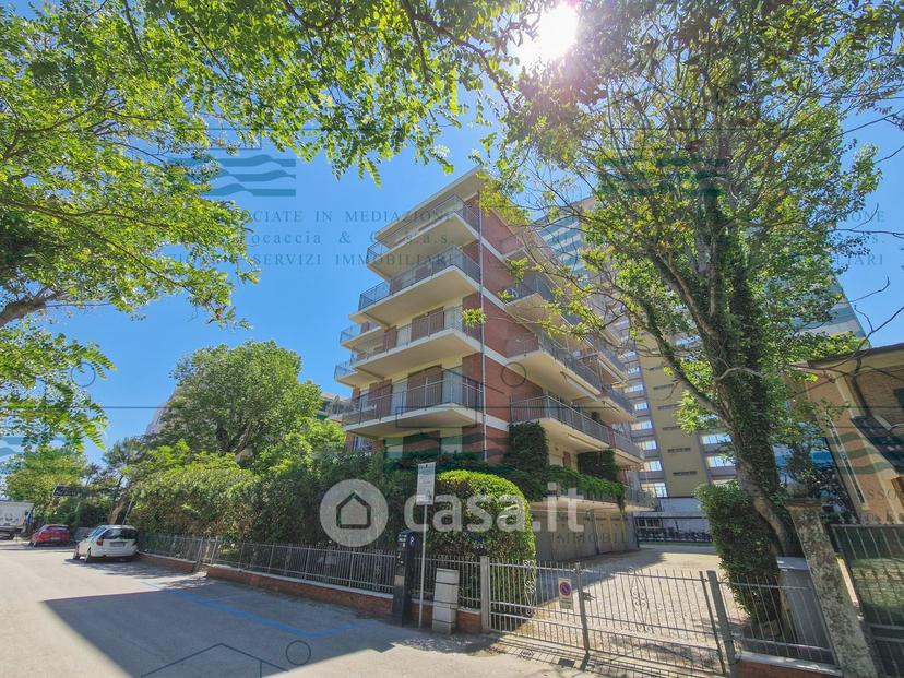 Trilocale in Viale Spalato 8