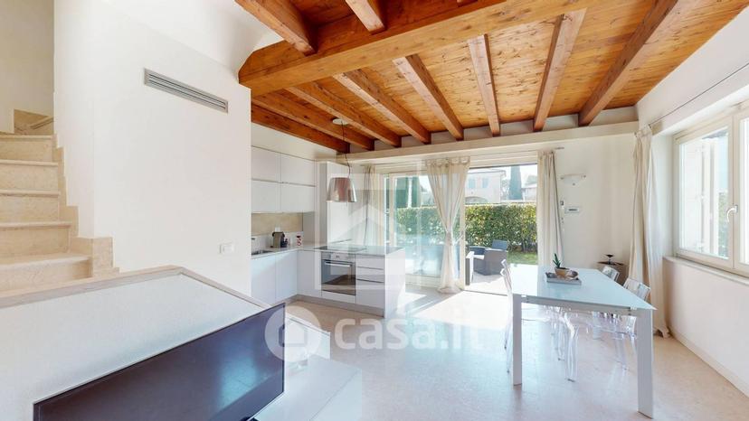 Villa in Via Atleti Azzurri d'Italia 19 — foto 30 di 34