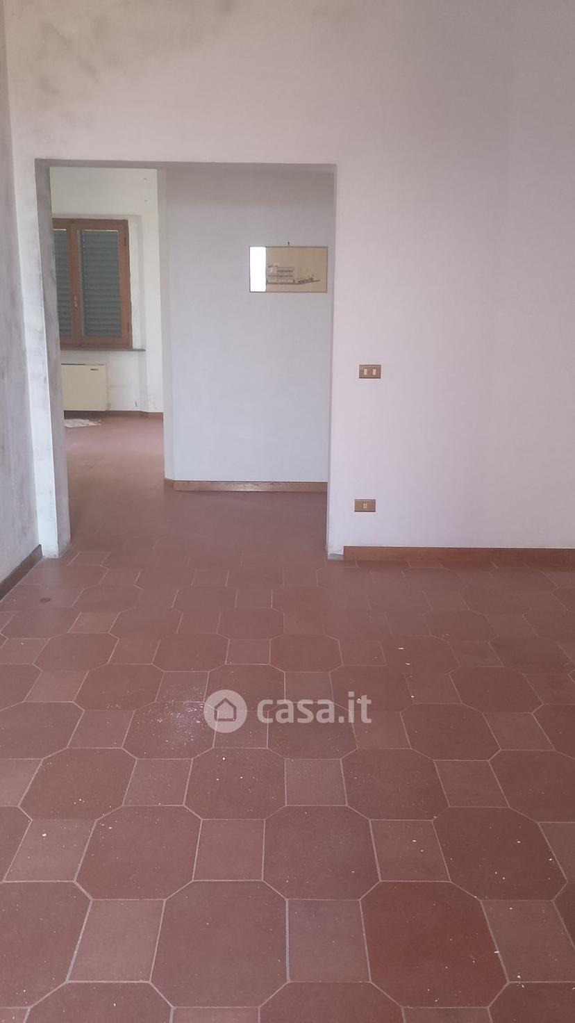 Villa in Via Giuseppe Verdi 6 — foto 7 di 38