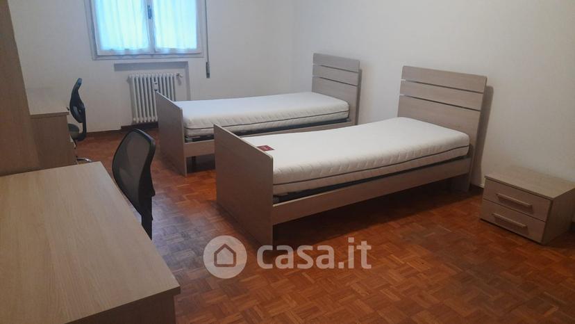 Stanza in Via Cairoli 9 — foto 11 di 11