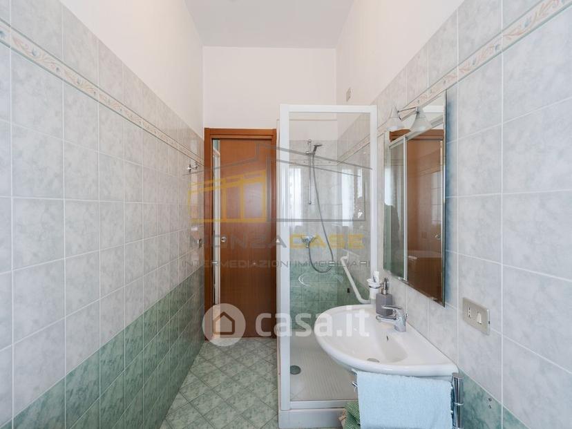 Trilocale in Viale Campania 56 — foto 11 di 35