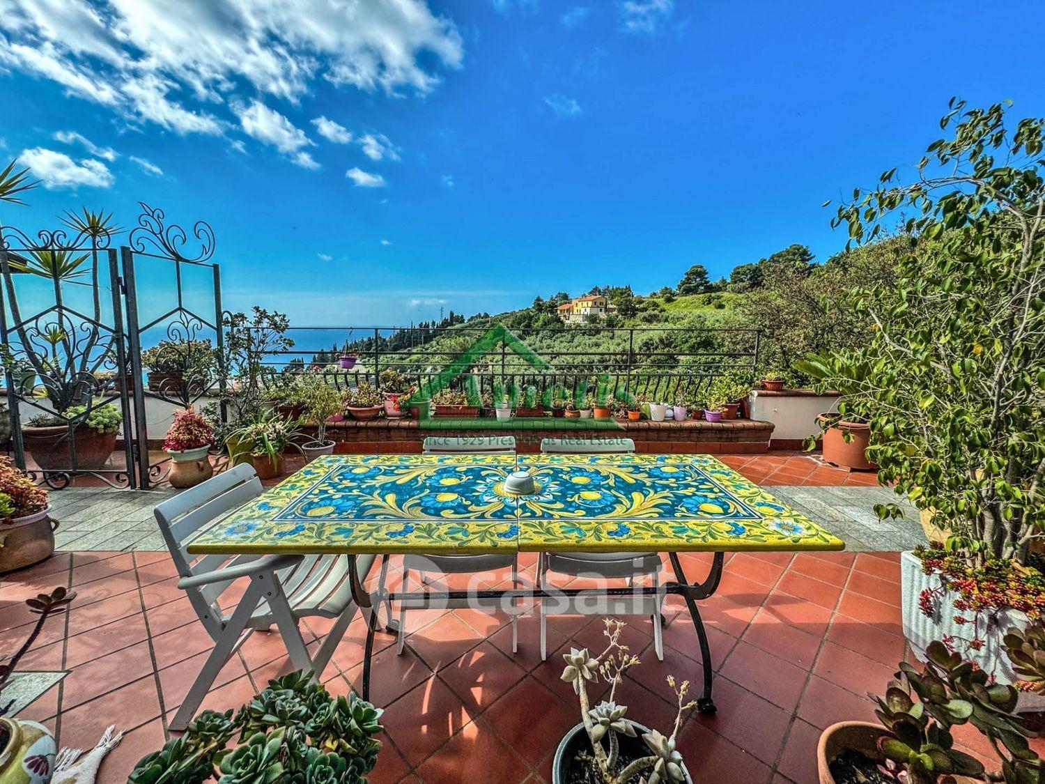 Villa in Imperia