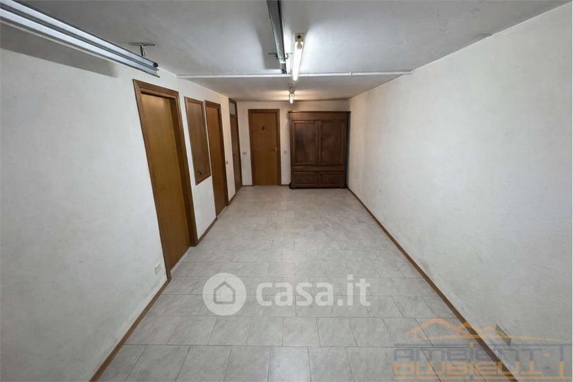 Villa in Via Marco Polo 10 — foto 36 di 40
