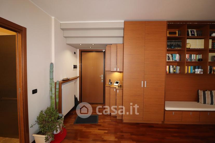 Trilocale in Via Silvio Pellico 18 — foto 29 di 35